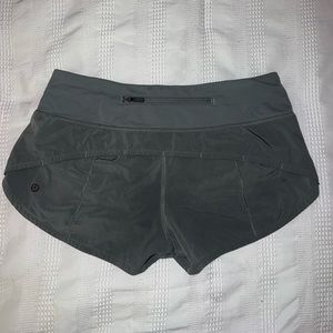 LULULEMON SPEED UP SHORTS